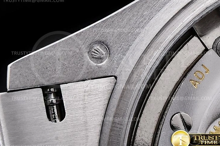 0421 Refined RDD0224H – DayDate 36mm 750